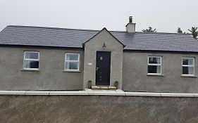Country Views The Wee Hoose